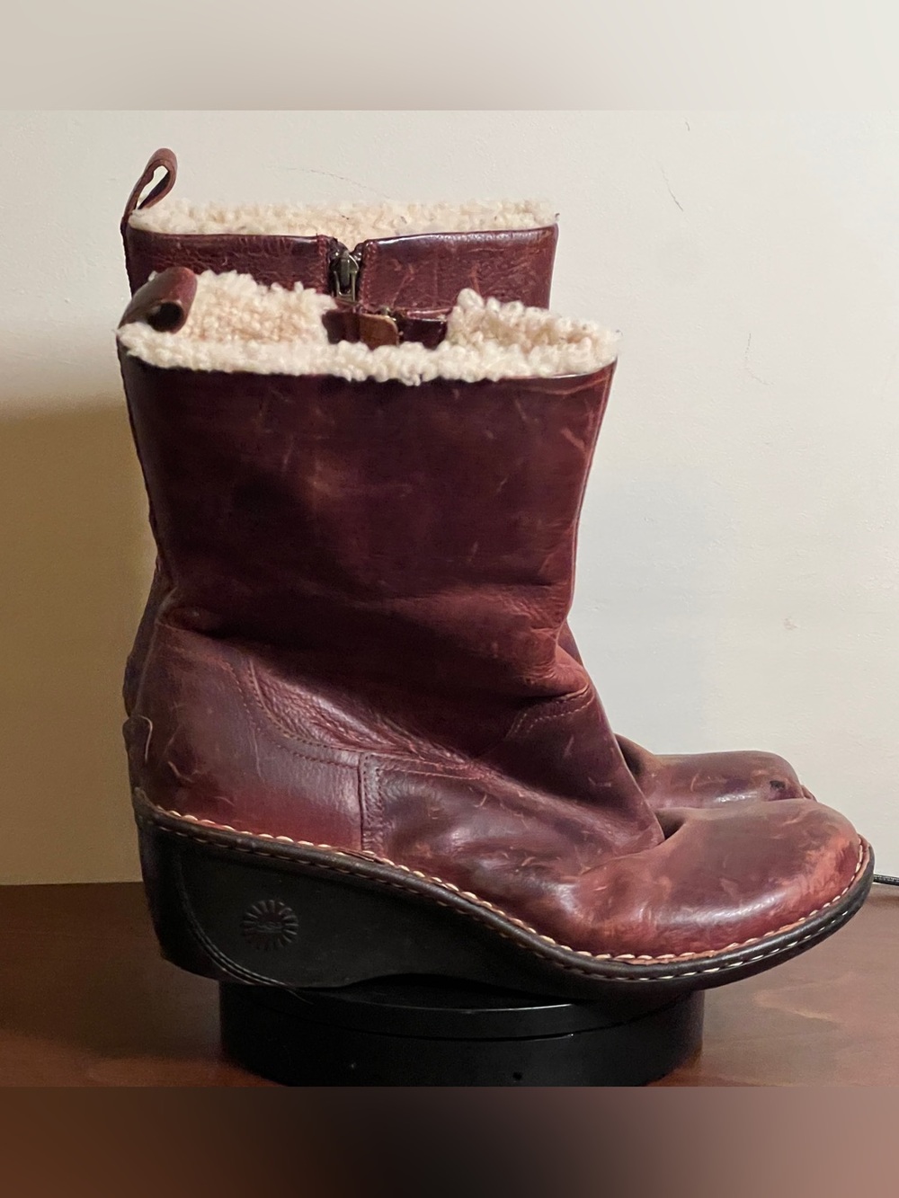 Ugg Hartley Mid-Calf Leather Sheepskin Shearling Lined Wedge Boots - US 12 - Picture 3 of 13
